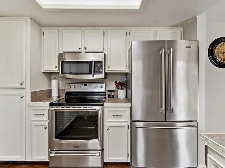 1897 E Quincy Dr — Photo 12