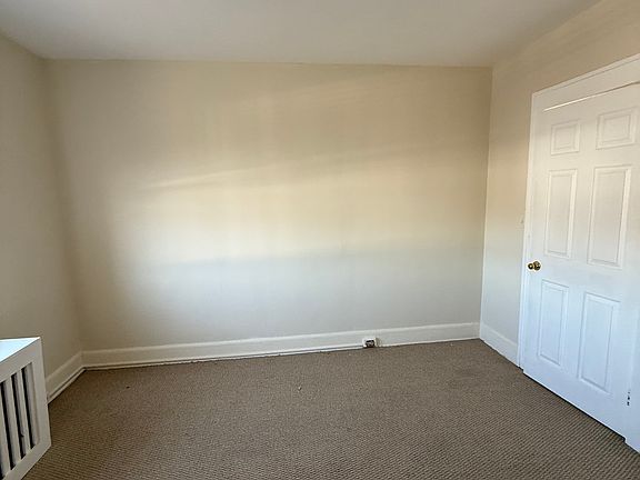 3rd image of 100 S Washington Ave APT 3