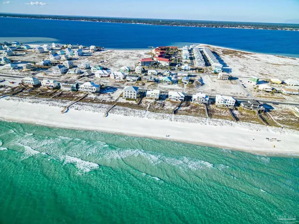 7453 Sunset Harbor Dr APT 1-311, Navarre, FL 32566