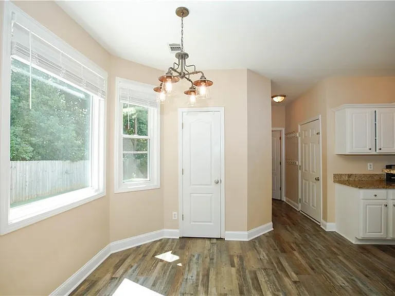 1005 Landover Xing — Photo 27