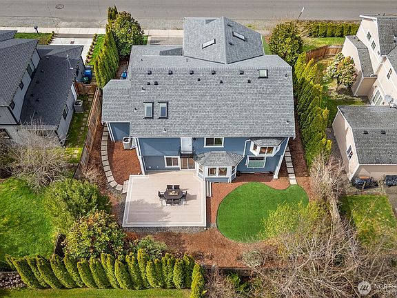 2nd image of 3712 88th Avenue SE