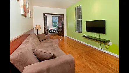 Rented by Lyn Singleton LREB