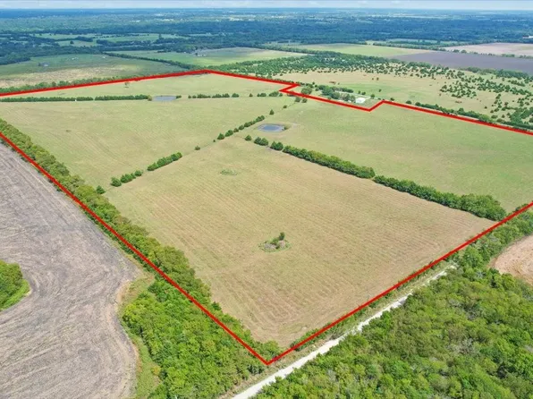 2042 County Road 1072, Greenville, TX 75401