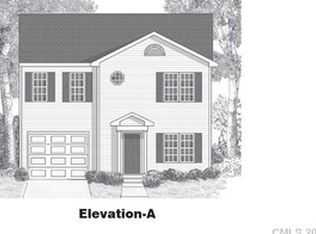 4251 Houldsworth Dr, Charlotte, NC 28213