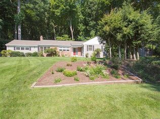 31 Thornewood Rd, Armonk, NY 10504