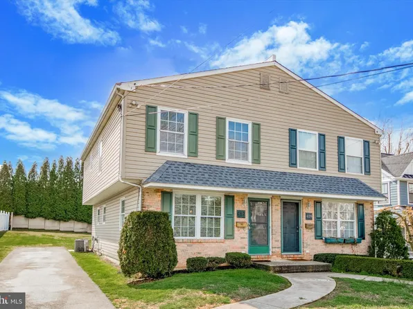 626 8th Ave, Prospect Park, PA 19076
