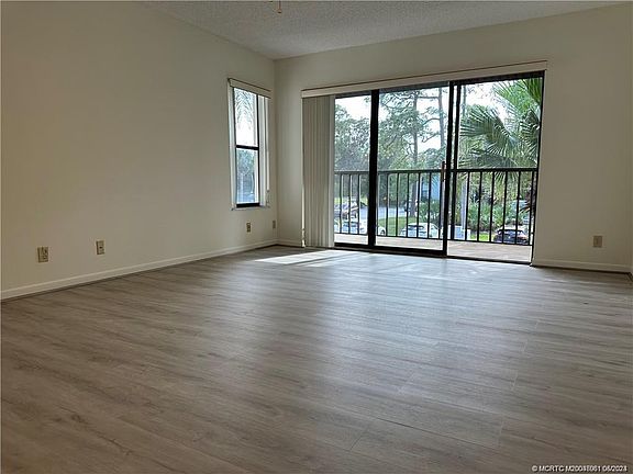 3rd image of 1965 SW Silver Pine Way APT 118-B2