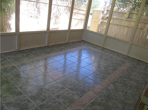 1st image of 15377 Woody Dr