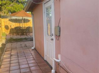 1720 SW 70th Ave, North Lauderdale, FL 33068