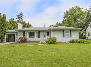 225 Ivanhoe Rd, Waterloo, IA 50701