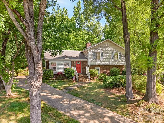 2nd image of 1511 Ormsby Ct