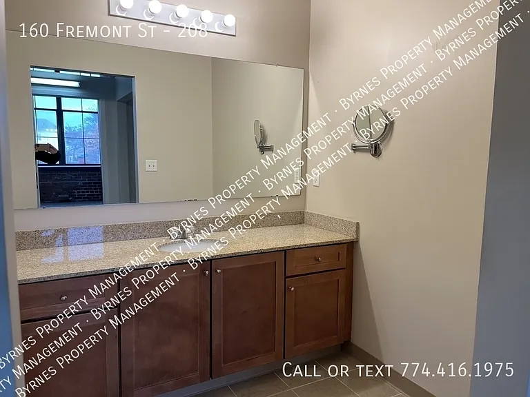 160 Fremont St #208 — Photo 7