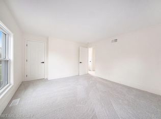 114 S King St, Brooklyn, MI 49230