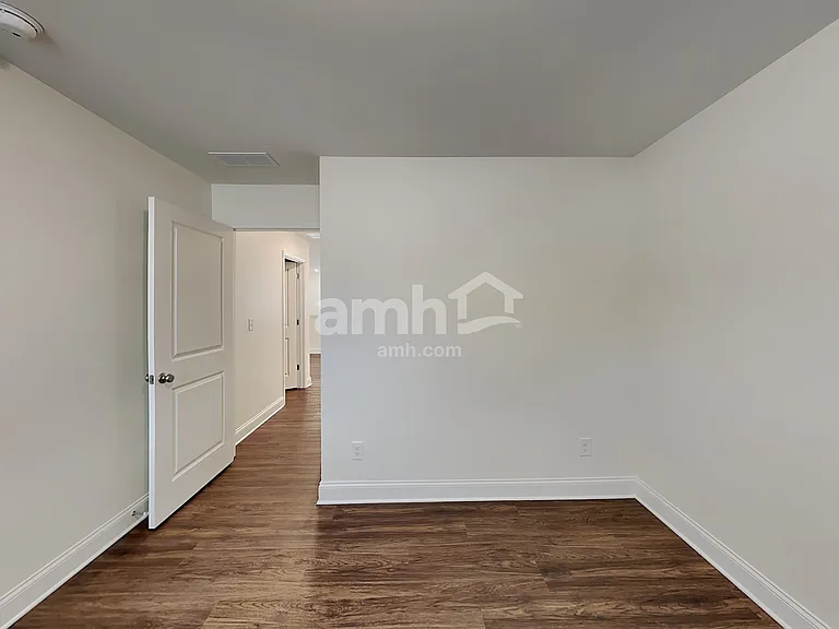 7062 Creeksong Dr — Photo 22
