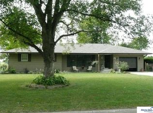 325 S A St, Blue Springs, NE 68318