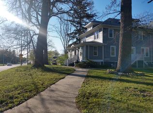 448 W Saint Charles Rd, Lombard, IL 60148