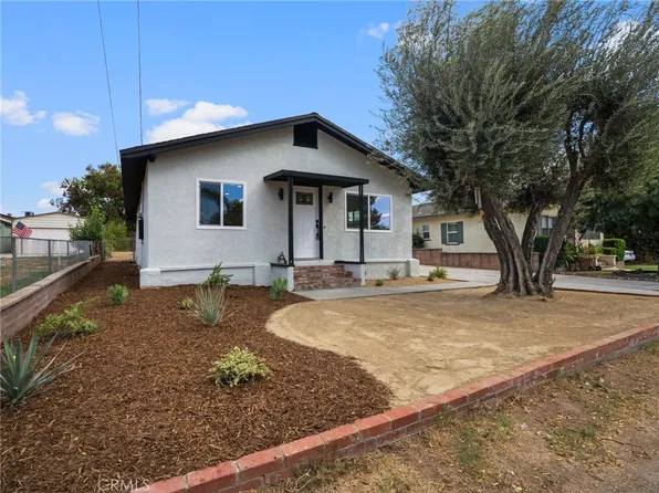 7121 Vine St, Highland, CA 92346