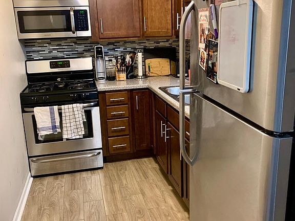 2nd image of 4623 N Chester Ave Unit 103