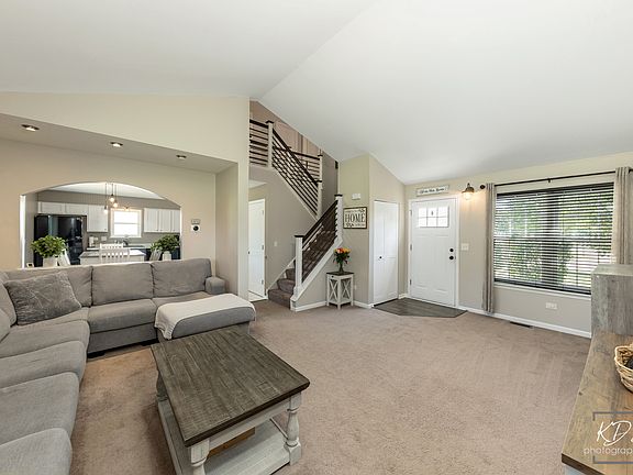 5th image of 2111 Victoria Lakes Dr