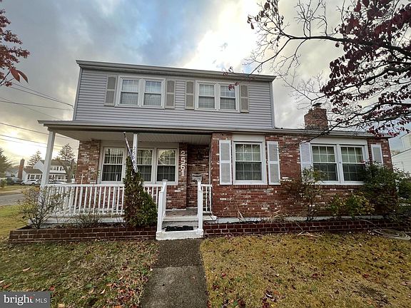 4th image of 2561 Burning Tree Rd