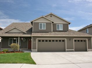 2640 NE 9th St, Redmond, OR 97756
