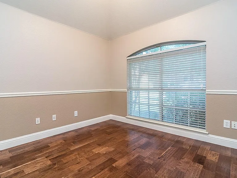 5512 Glenview Ln — Photo 17