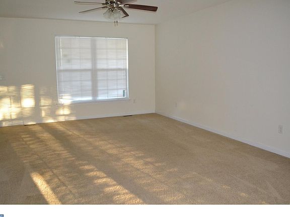 2nd image of 11 Ward St