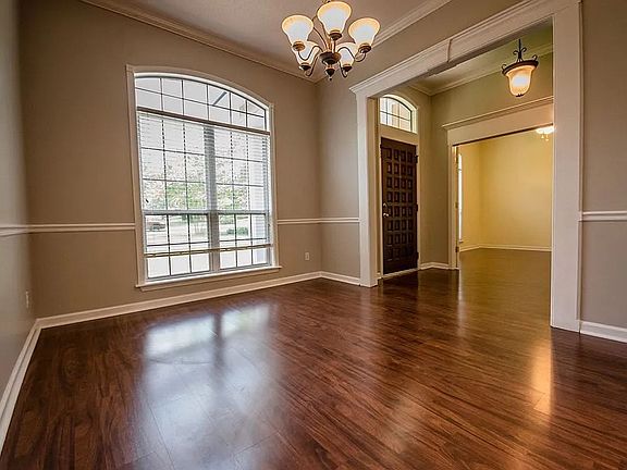 4th image of 4067 Liska Cir