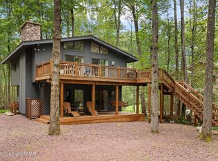 263 Aspen Rd, Pocono Pines, PA 18350