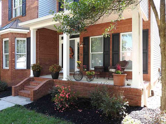 3rd image of 2061 Greenfield Ave NW
