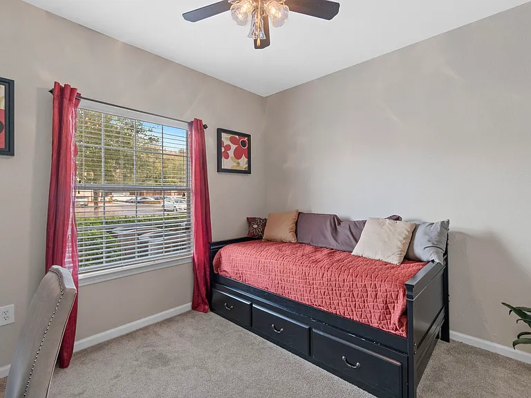 Edens Edge Apartments — Photo 34