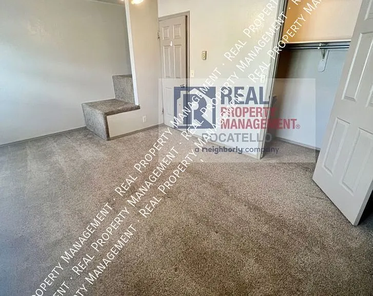 1247 Holman Ave — Photo 15