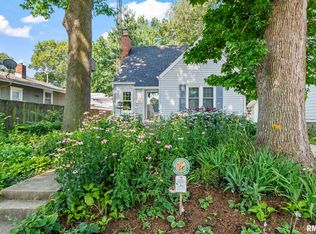 1935 S Douglas Ave, Springfield, IL 62704