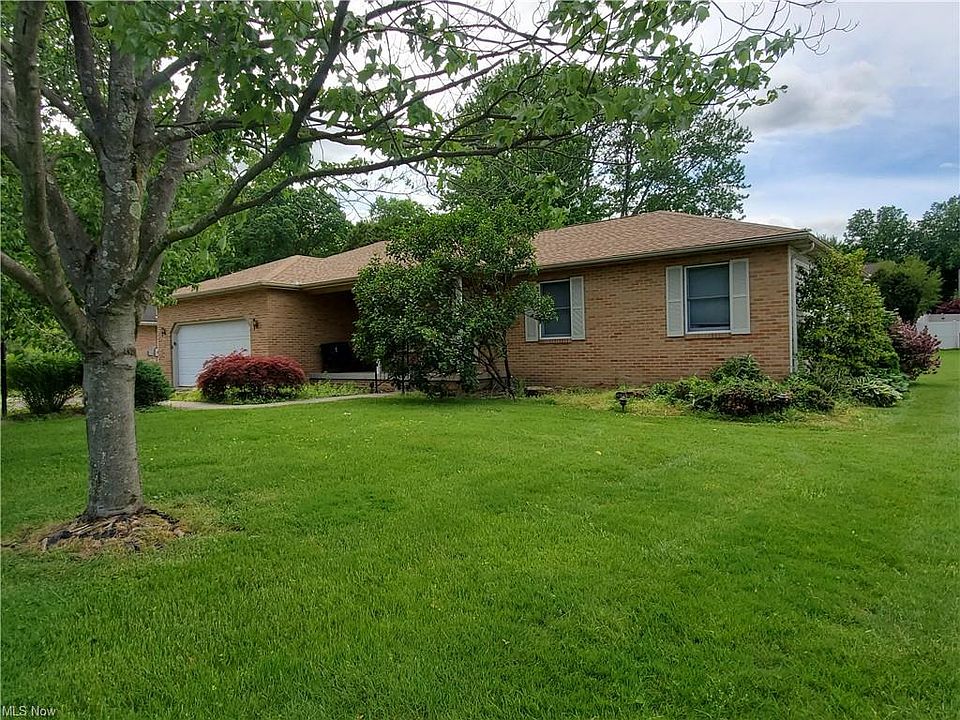 1st image of 1447 Den Jean Dr NE