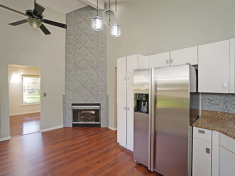 229 Willow Pkwy — Photo 11