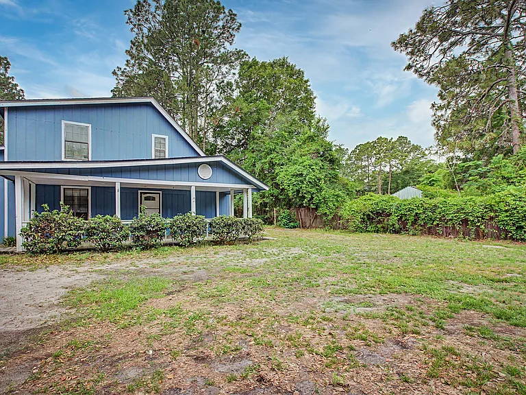 302 Bernard Rd — Photo 9