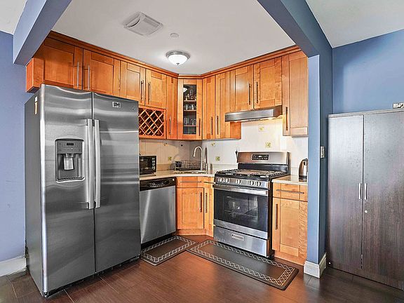 2nd image of 311 Saint Nicholas Ave #H