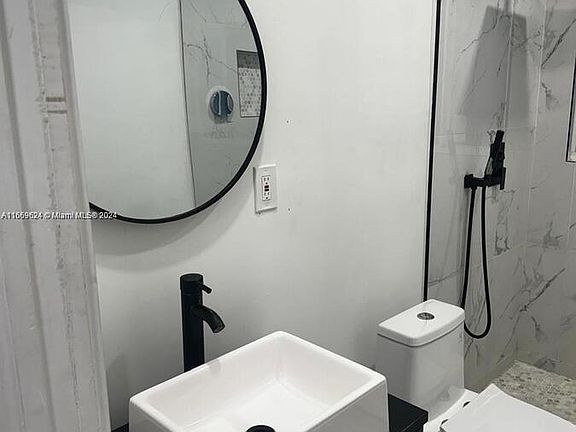 3rd image of 843 SW 20th St #843