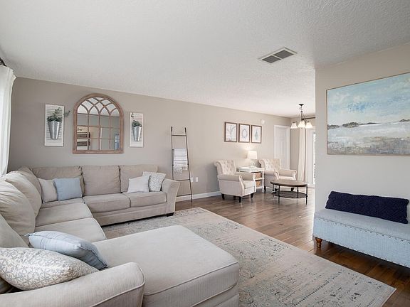 4th image of 211 Wright Pkwy NW