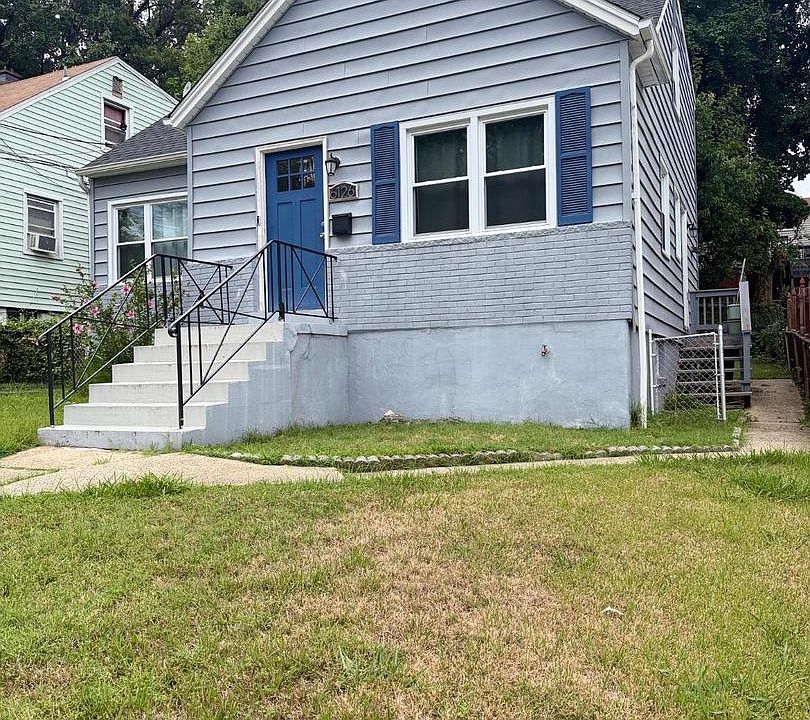 2nd image of 6126 Otis St