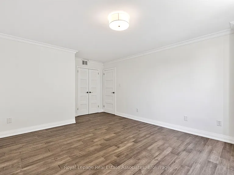 39 Stavebank Rd W #404 — Photo 14