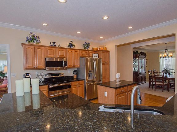 5th image of 2350 Henesy Ln