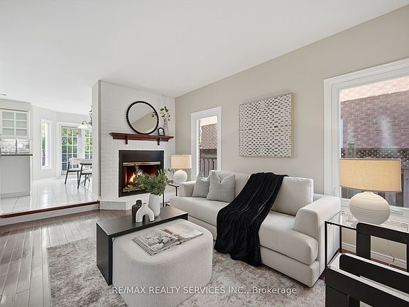 2nd image of 8 Gardenia Way