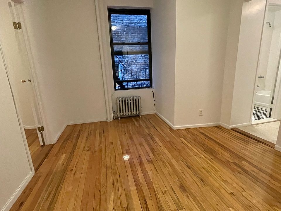 1st image of 226 E 83rd St Floor 22-3