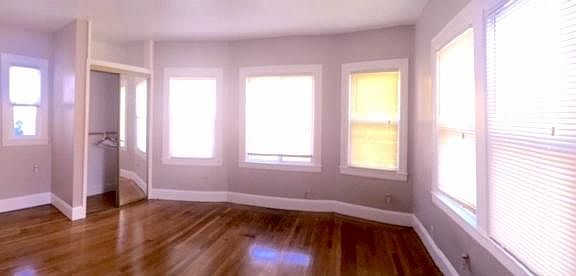 4th image of 919 Room Athens St