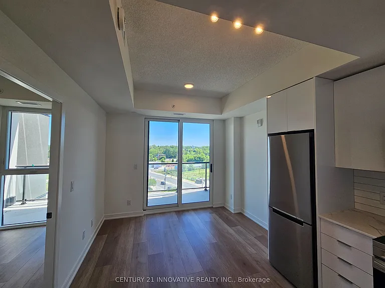 33 Erie Ave #807 — Photo 15