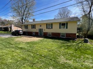 958 Brookside Camp Rd, Hendersonville, NC 28792