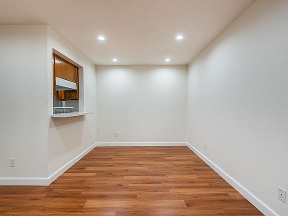3rd image of 367 Salem St APT 102