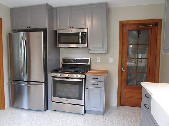 4th image of 1200 Chalfant Ln