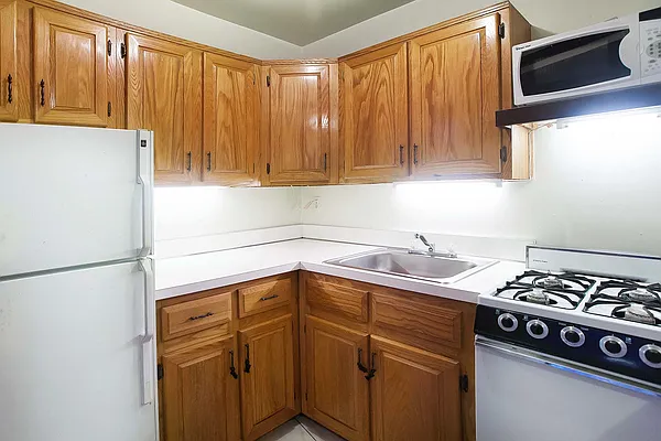 Rented by LG Fairmont Group | media 7
